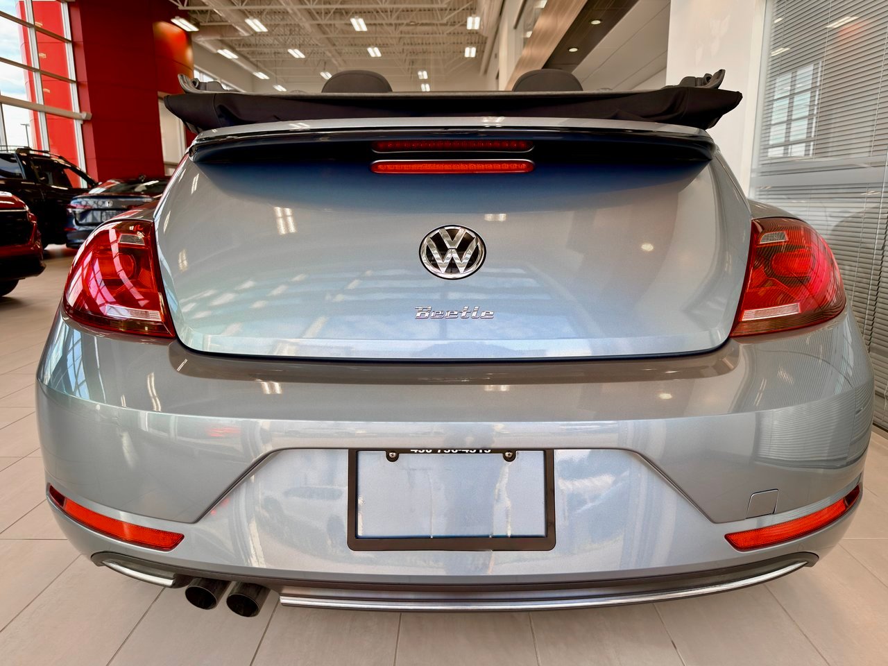 Volkswagen Beetle Convertible 2019 Bleu Notre-Dame-des-Prairies - photo #9