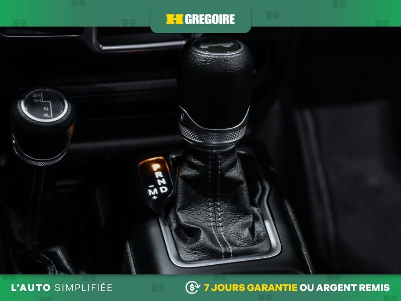 2024 Jeep Wrangler Black Saint-Eustache - photo #19