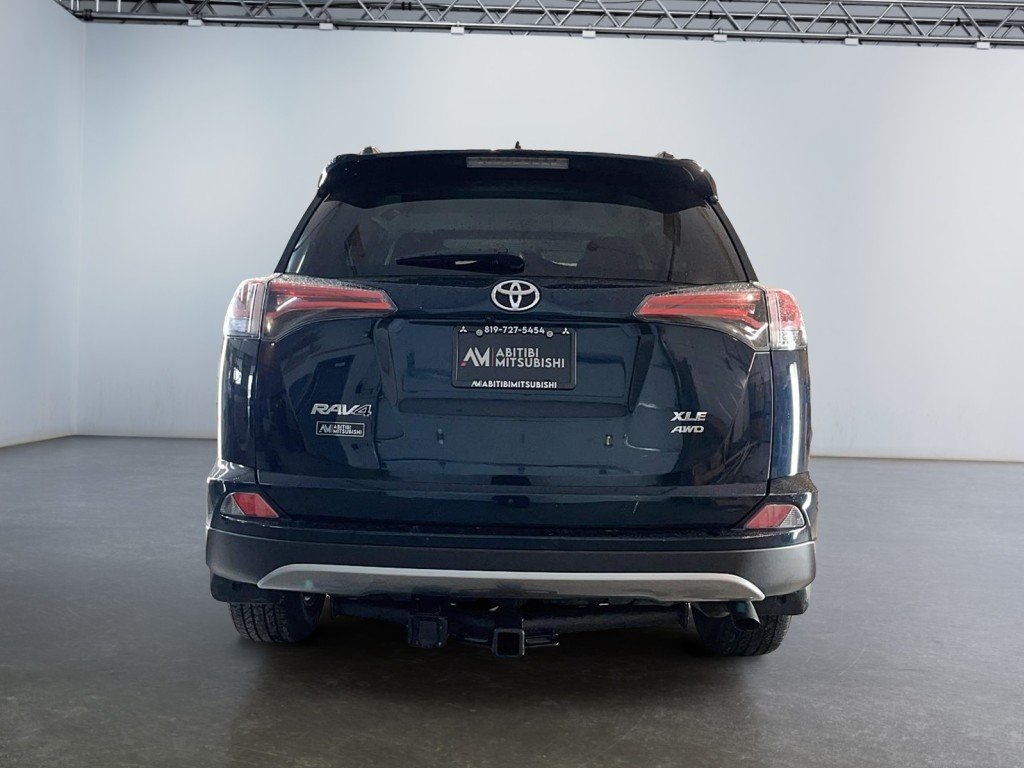 2018 Toyota RAV4 Black Amos - photo #5