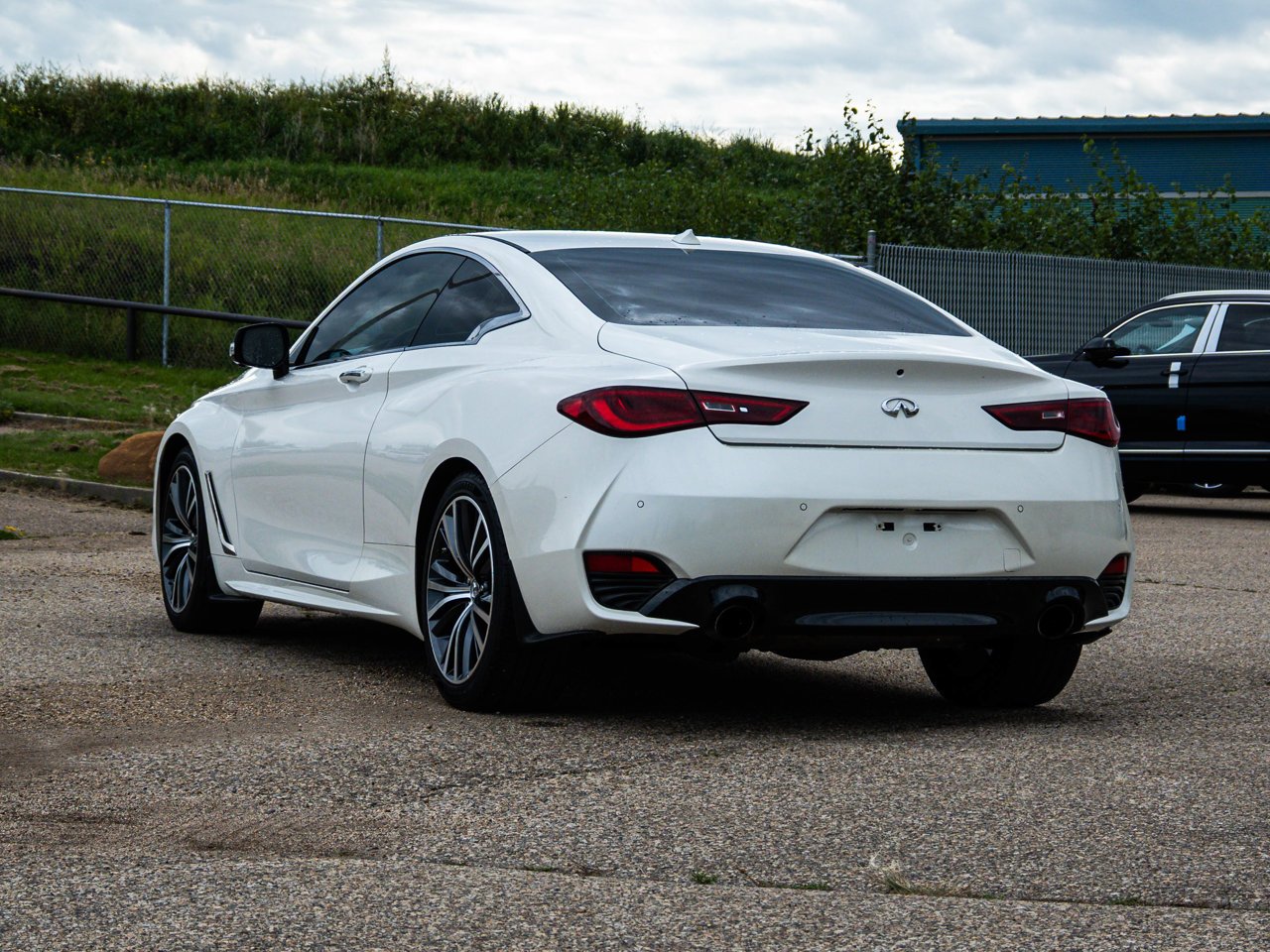 2017 INFINITI Q60 2dr Cpe 3.0t White Sherwood Park - photo #10