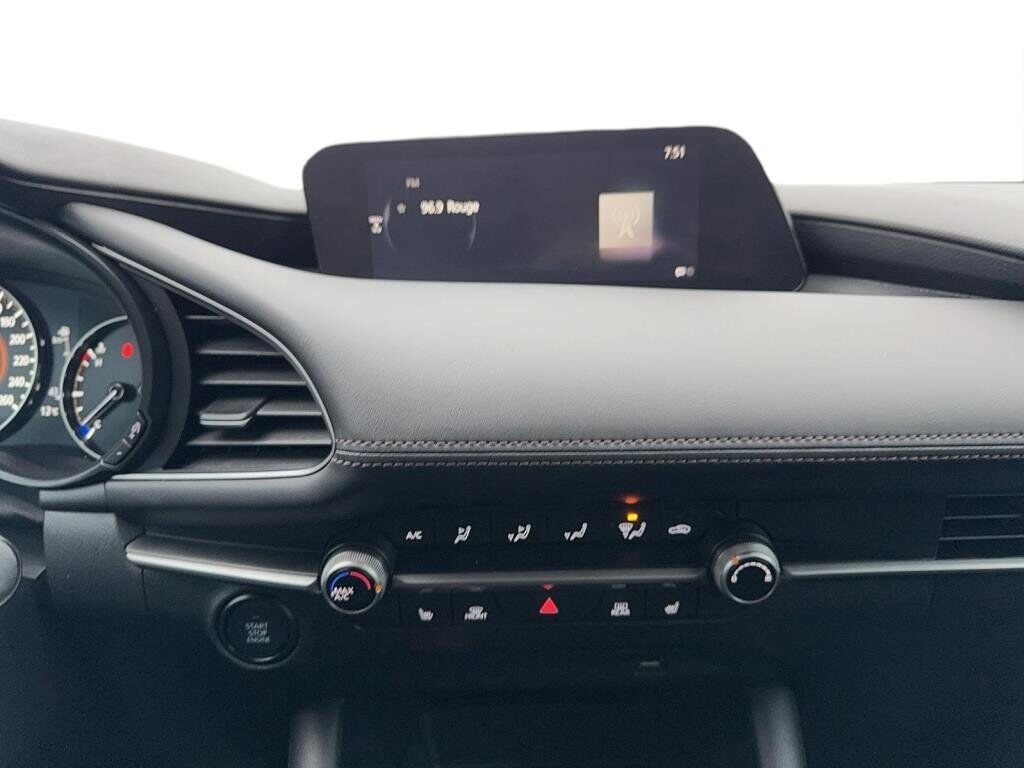 Mazda Mazda3 Sport NIV JM1BPAK73L1166967 2020 Noir Chicoutimi - photo #12