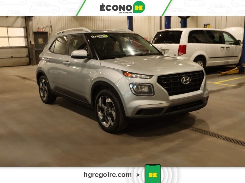 2021 Hyundai Venue Silver Laval - photo #0