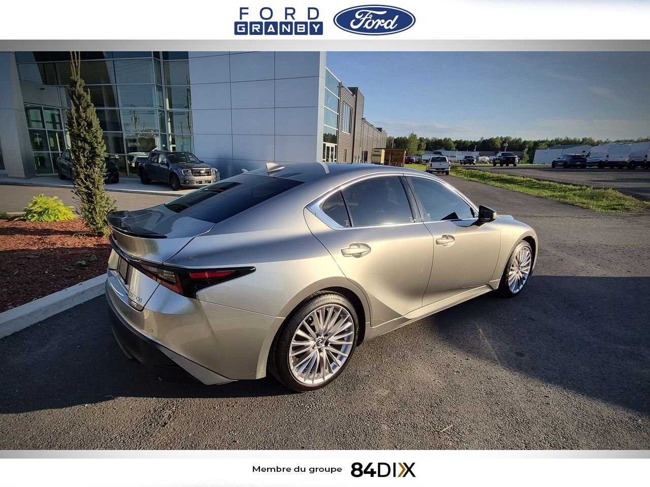 2023 Lexus IS Silver Granby - photo #7