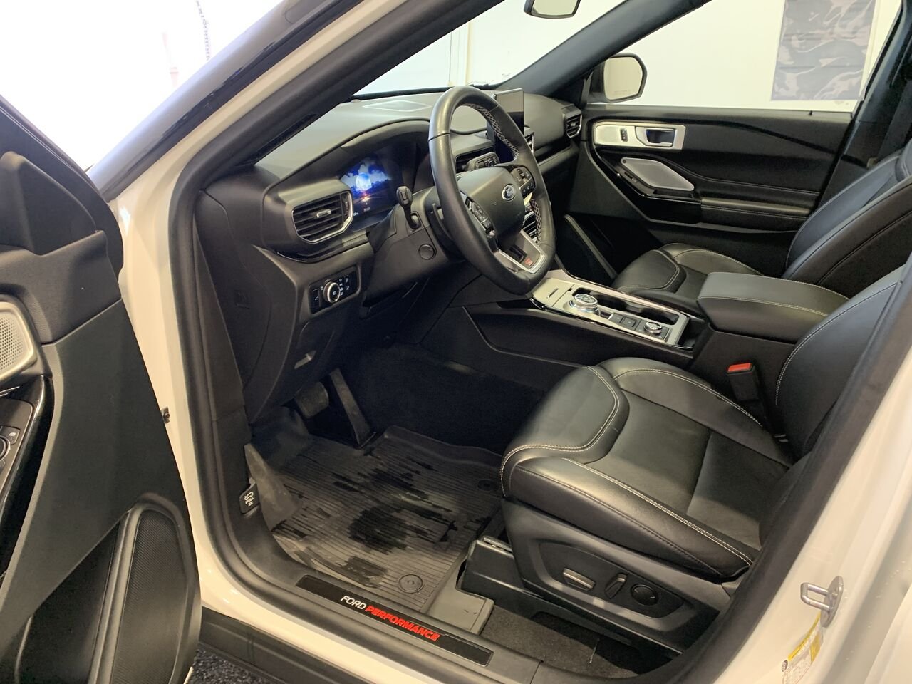 2024 Ford Explorer ST AWD EXPLORER ST 4WD White Châteauguay - photo #29