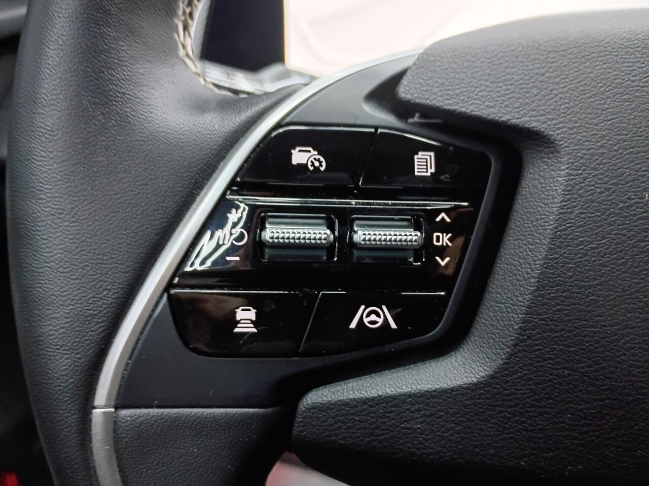 Kia EV6 2024 Rouge Blainville - photo #23