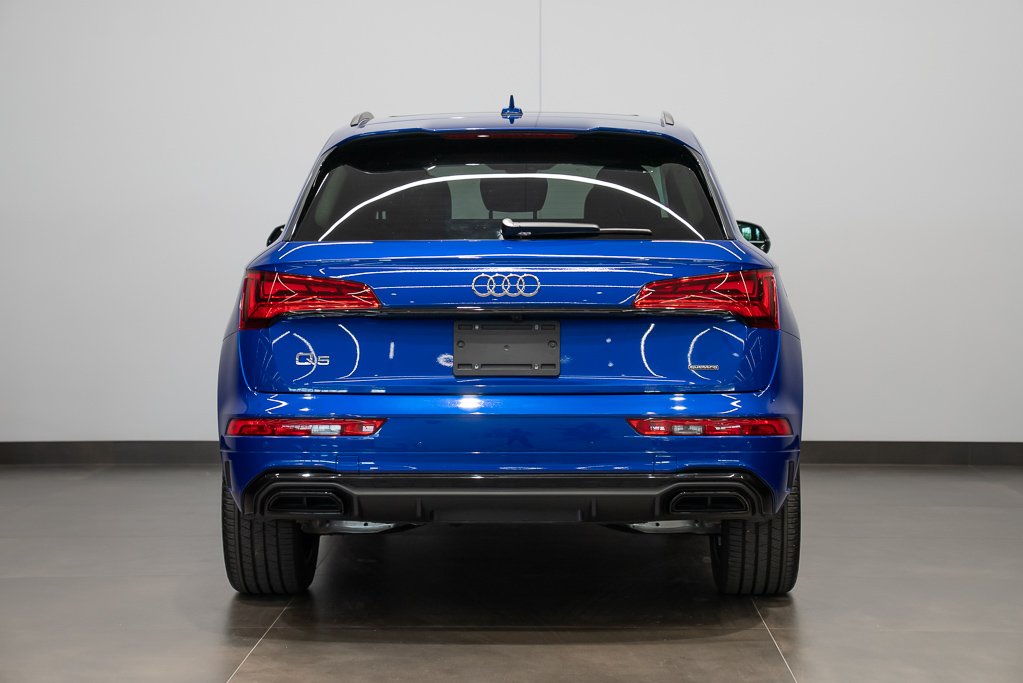 Audi Q5 Technik 45 TFSI quattro / Very LOW KM 2023 Bleu Kirkland - photo #4