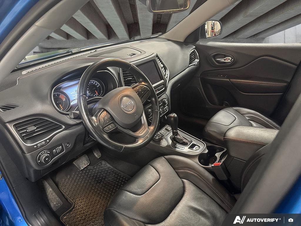 2020 Jeep Cherokee 2602134A | Trailhawk Elite Edmonton - photo #12
