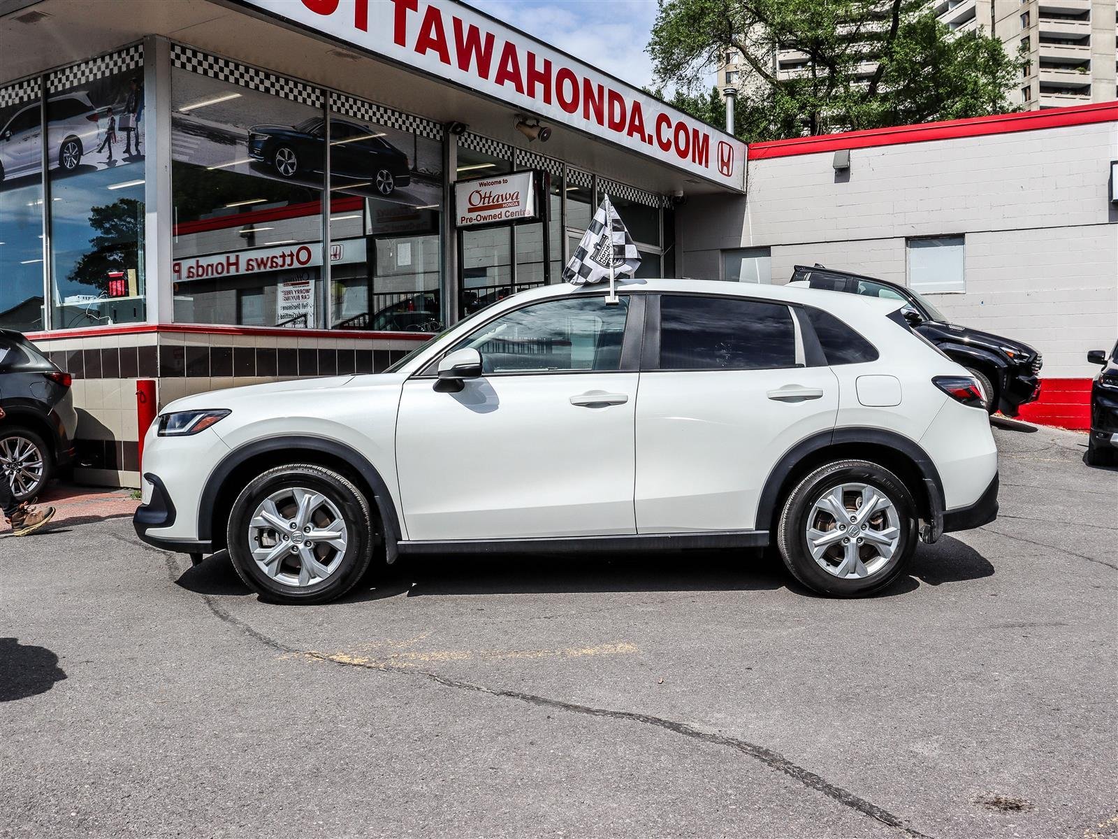 Honda HR-V LX 2025 White Ottawa & Gatineau - photo #4