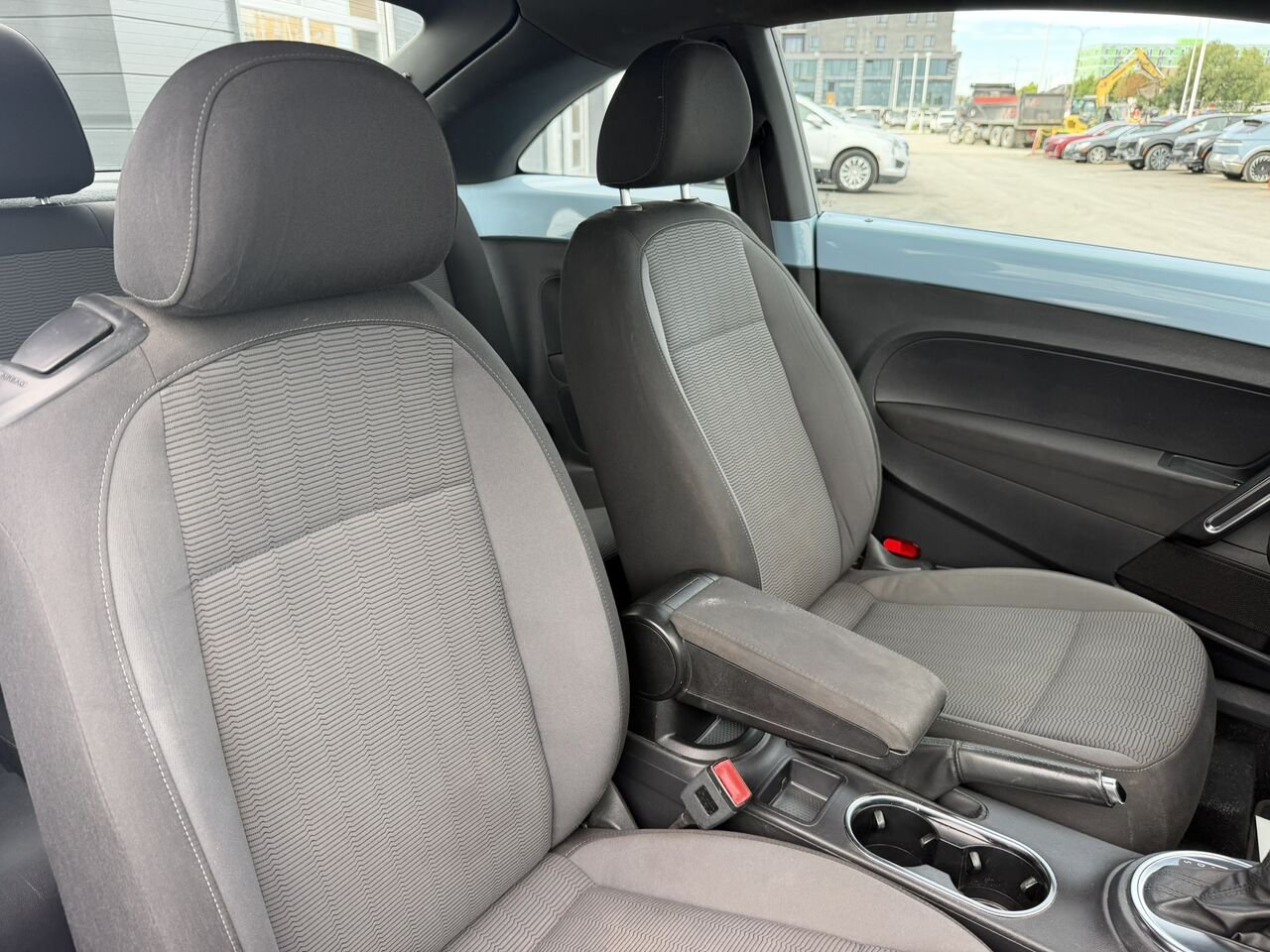 Volkswagen Coupé Beetle COUPE 2.5L 2014 Bleu Laval - photo #16