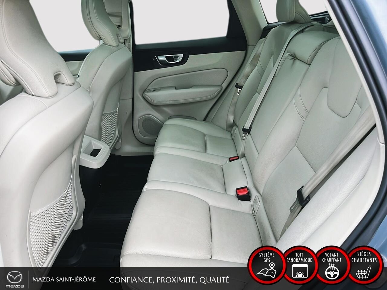 Volvo XC60 B5 PLUS DARK THEME | AWD | CAMÉRA 360 | TOIT PANO | 2024 Gris Saint-Jérôme - photo #21