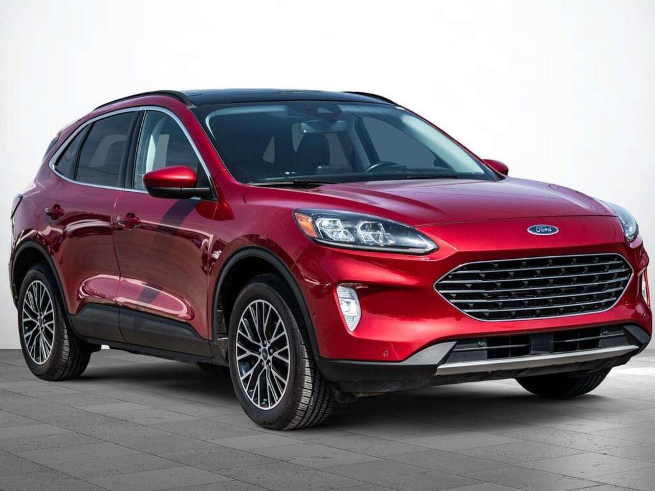 2021 Ford Escape Red Sainte-Julienne - photo #2