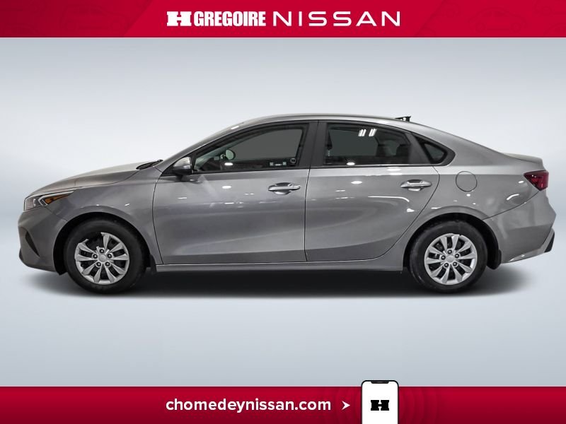 2024 Kia Forte Grey Laval - photo #4