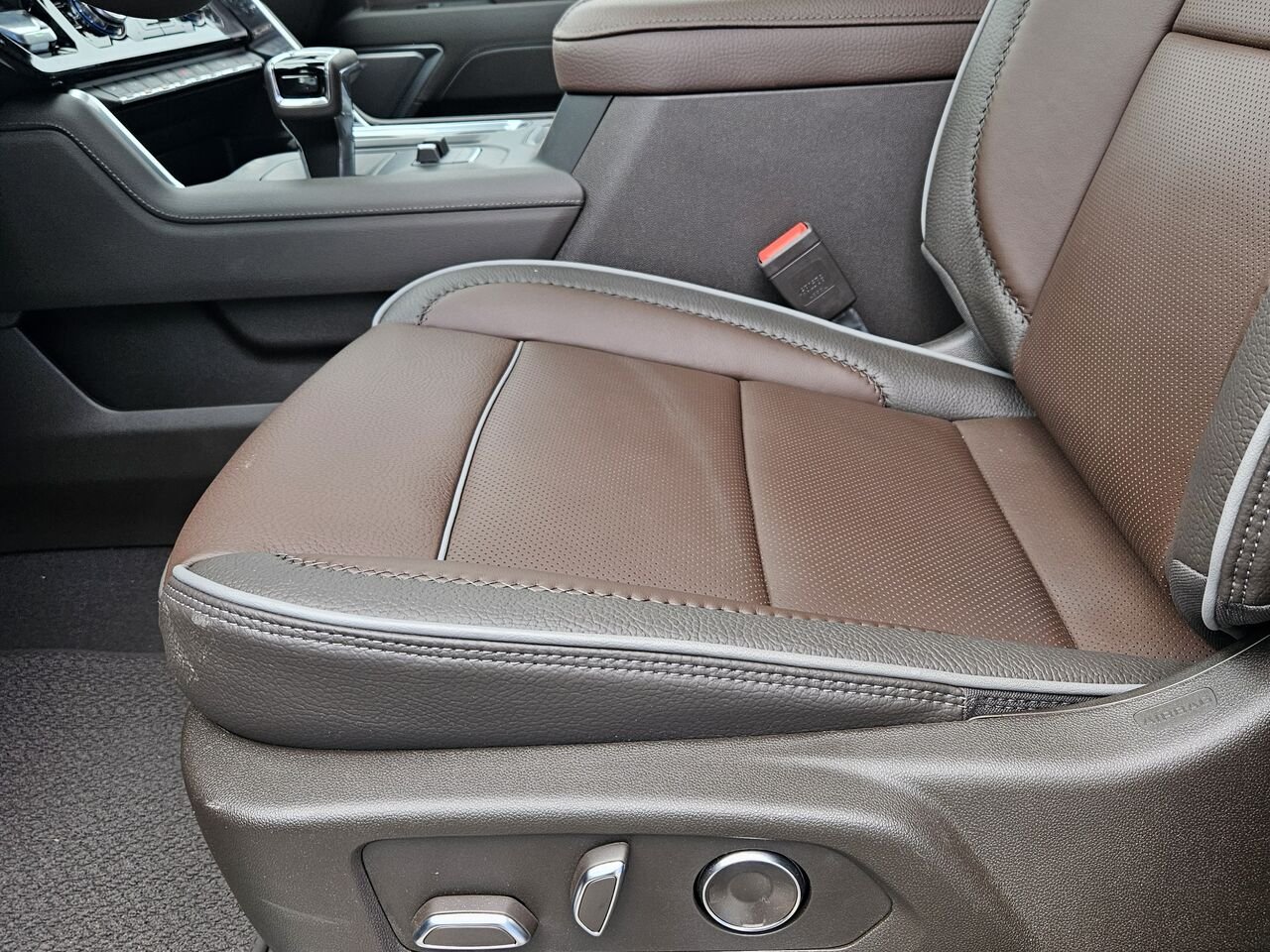 GMC Sierra 1500 Denali cabine multiplace 4RM 147 po 2026 Noir onyx Thetford Mines - photo #13
