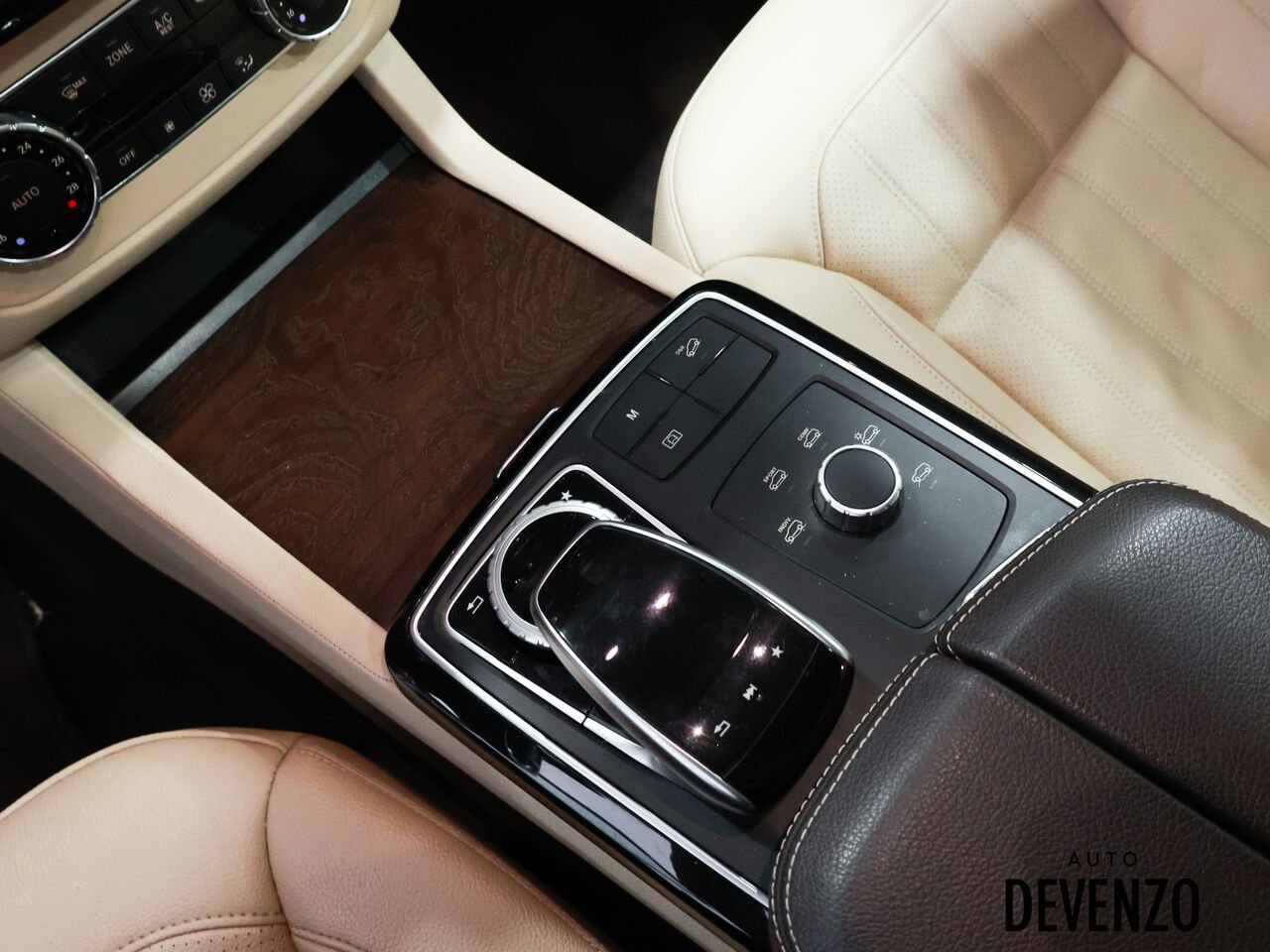 2017 Mercedes-Benz GLE White Saint-Eustache - photo #17