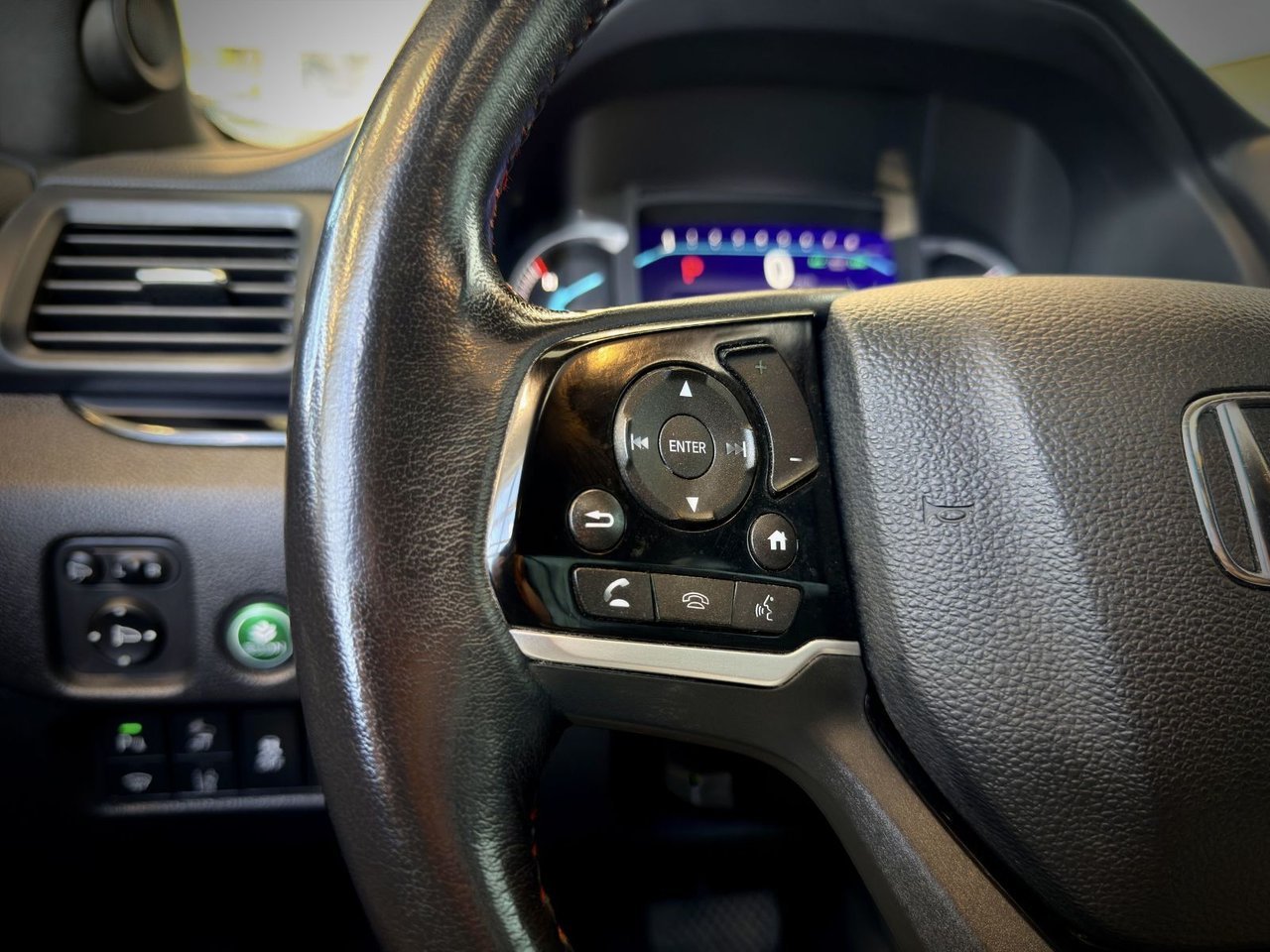 2019 Honda Pilot Black Notre-Dame-des-Prairies - photo #23