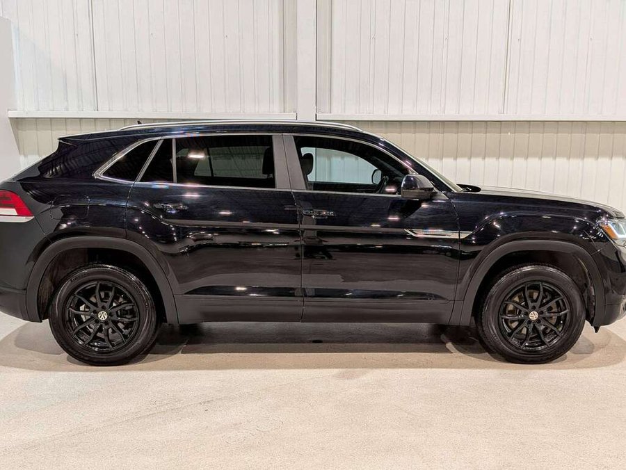 2020 Volkswagen Atlas Cross Sport Black