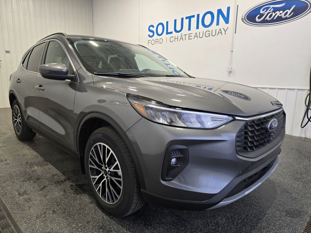 2025 Ford Escape Carbonized Grey Metallic Châteauguay - photo #3