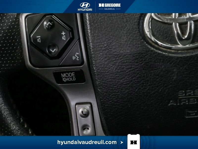 2020 Toyota 4Runner Grey Saint-Eustache - photo #23
