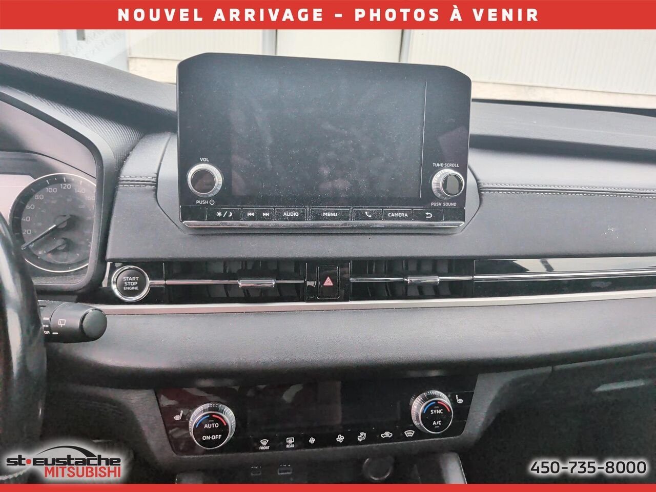 2024 Mitsubishi Outlander Grey Saint-Eustache - photo #2