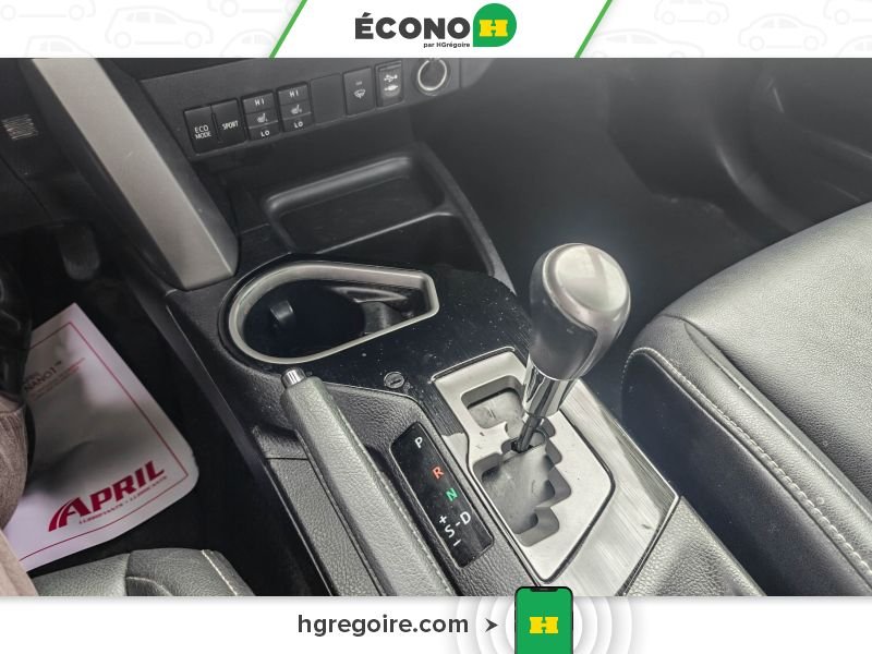 2018 Toyota Rav 4 Grey Saint-Eustache - photo #15