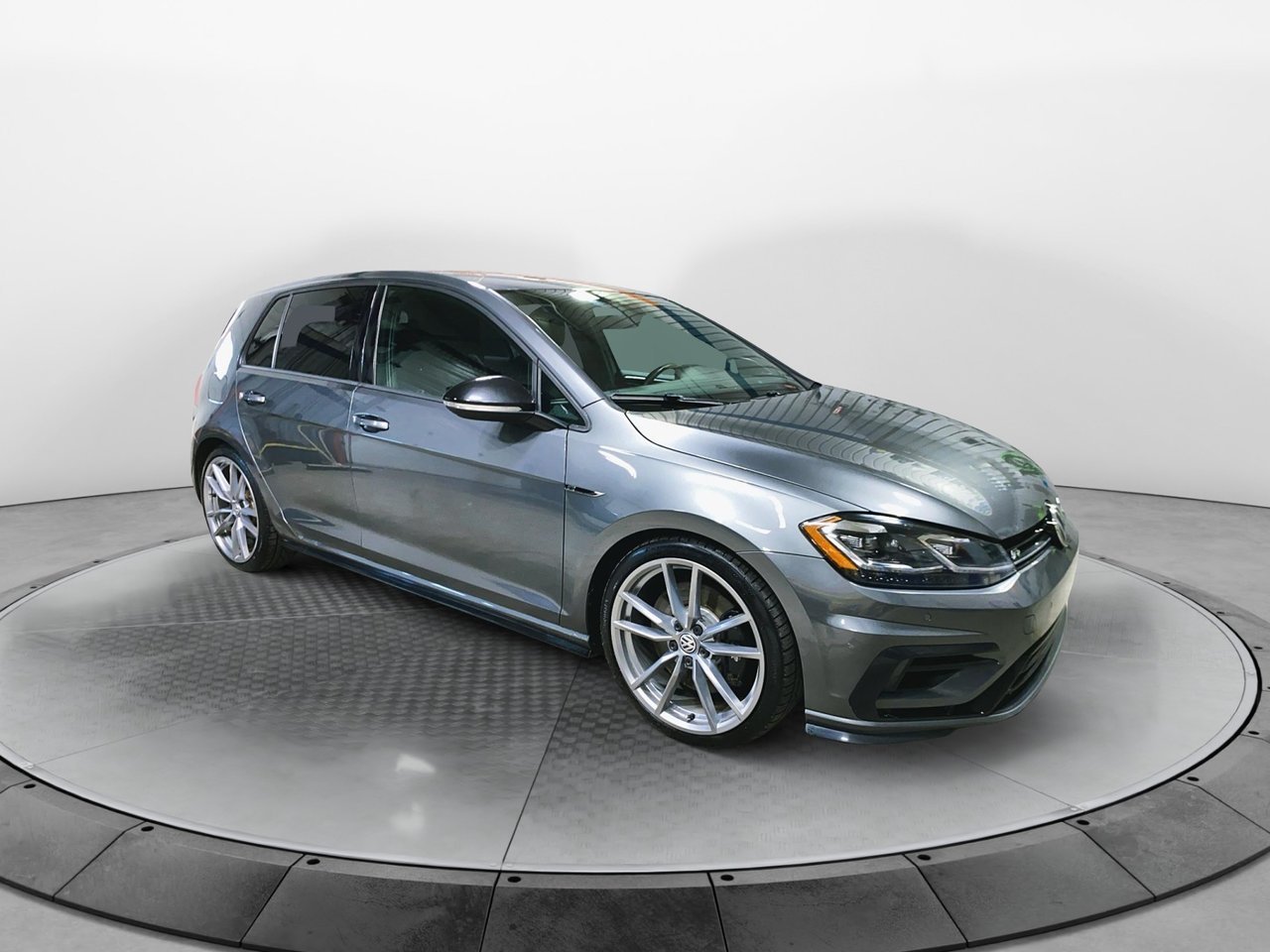 2018 Volkswagen Golf R VIN WVWWF7AU2JW098059 Baie-Comeau - photo #2