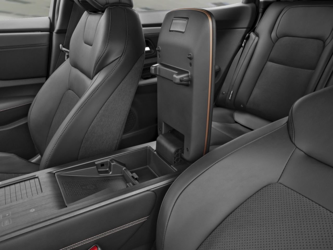 Nissan ARIYA 2026 Blanc Everest nacré triple couche Saint-Basile-le-Grand - photo #8