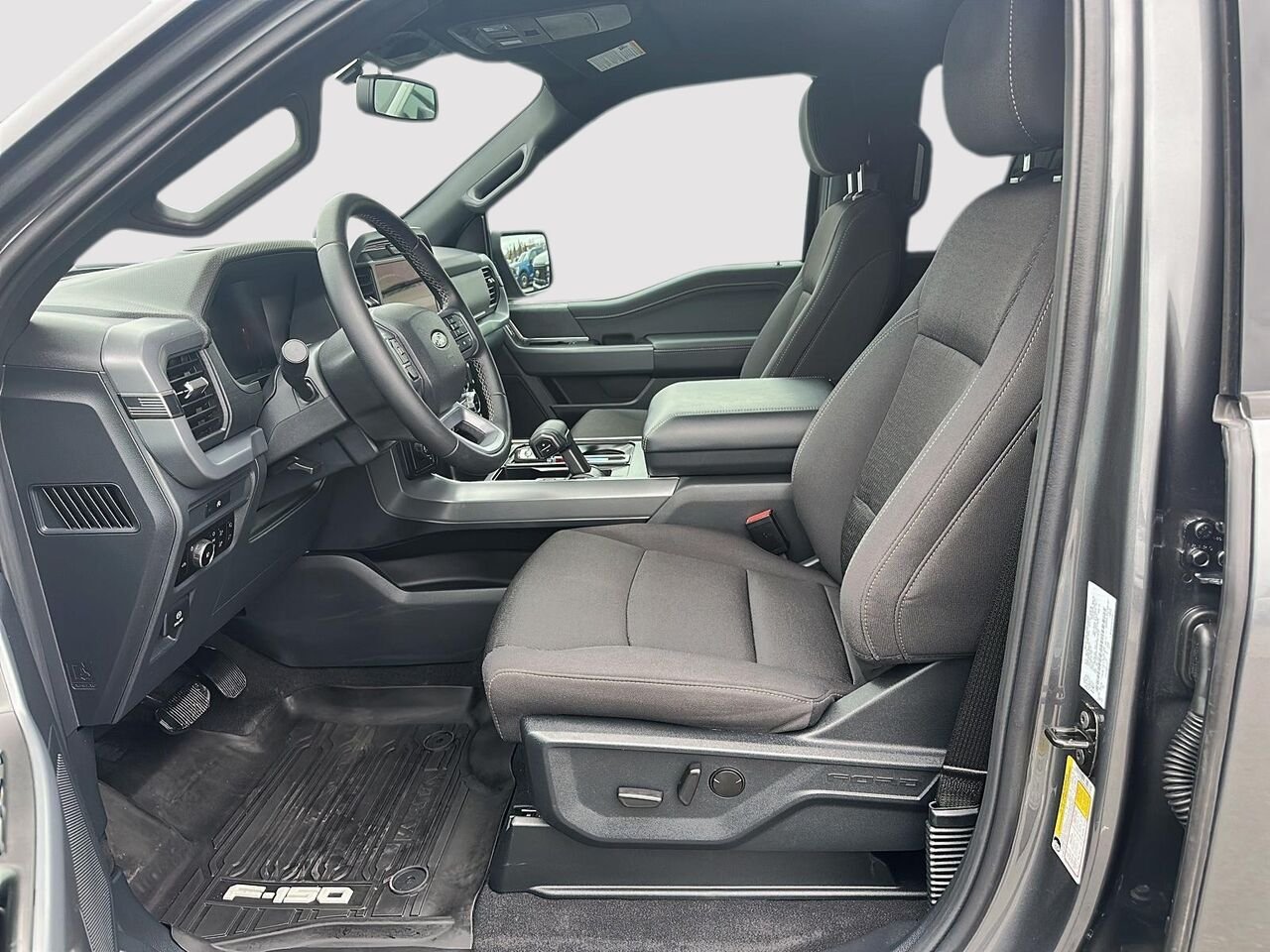 2025 Ford F-150 Grey Rouyn-Noranda - photo #7
