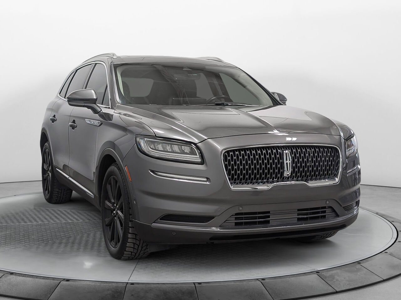 2023 Lincoln NAUTILUS Reserve AWD Toit Ouvrant Bas Kilométrage Grey Sherbrooke - photo #5