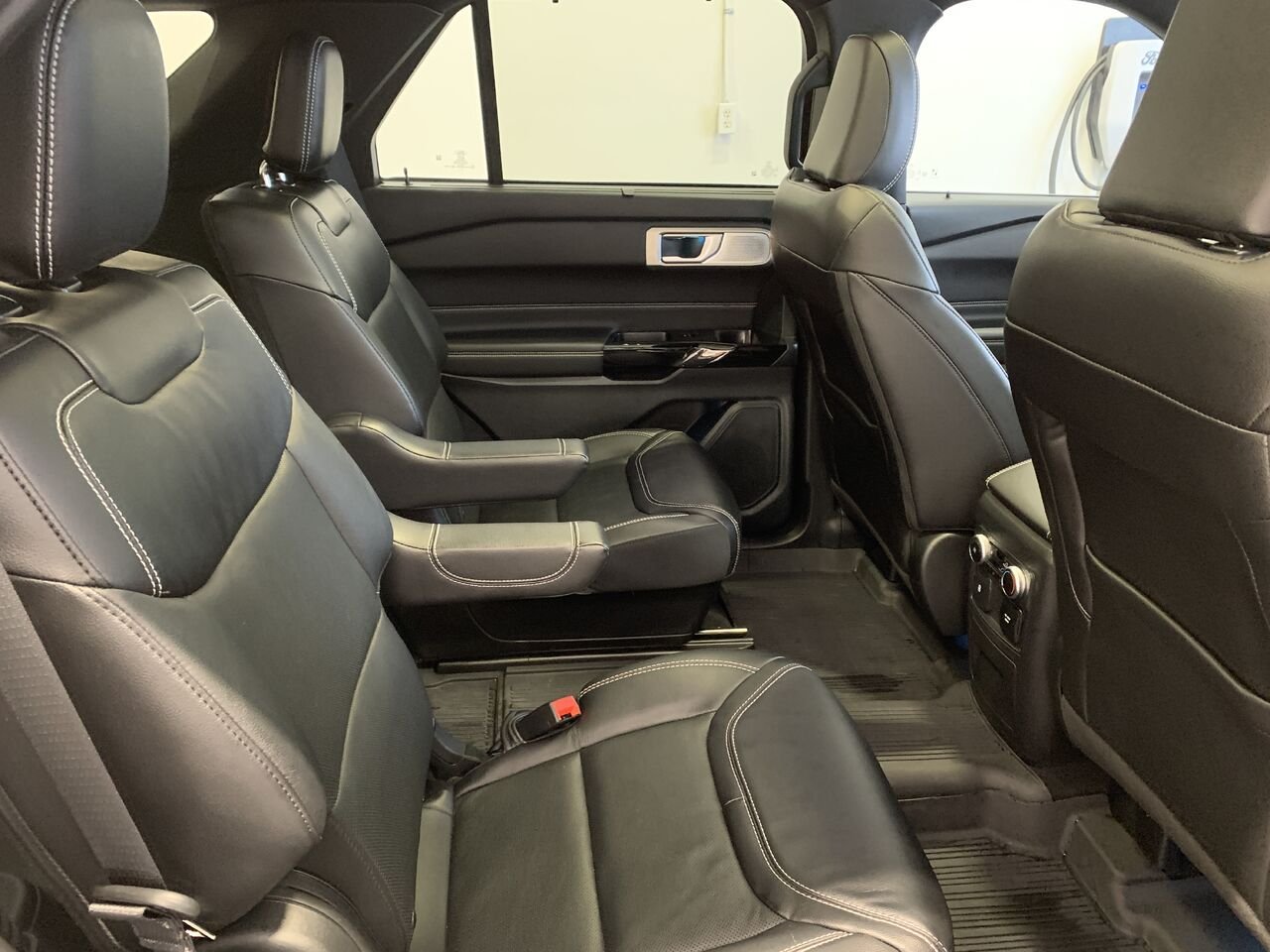 2024 Ford Explorer ST AWD EXPLORER ST 4WD White Châteauguay - photo #13