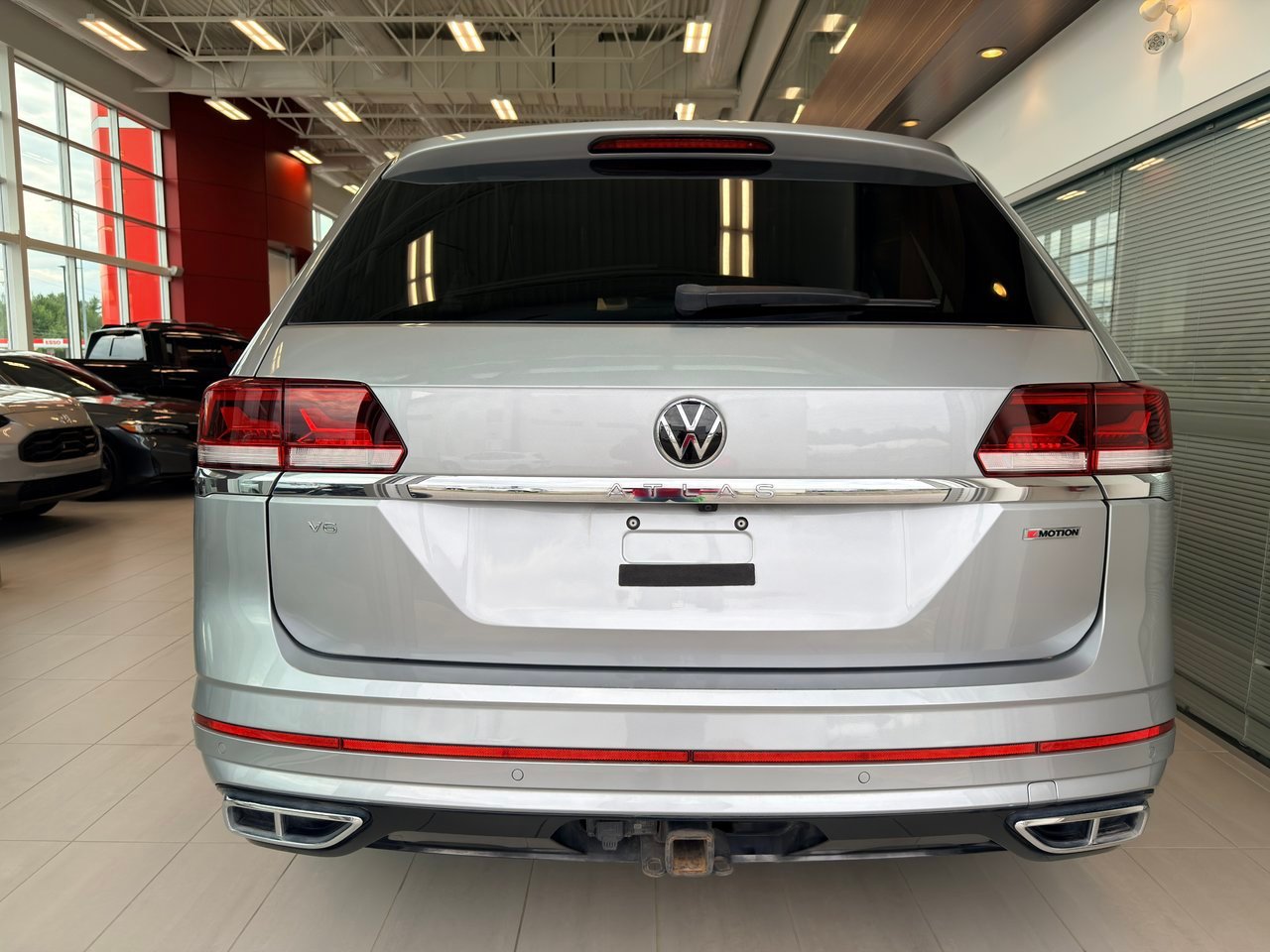 Volkswagen Atlas 2021 Gris Notre-Dame-des-Prairies - photo #10