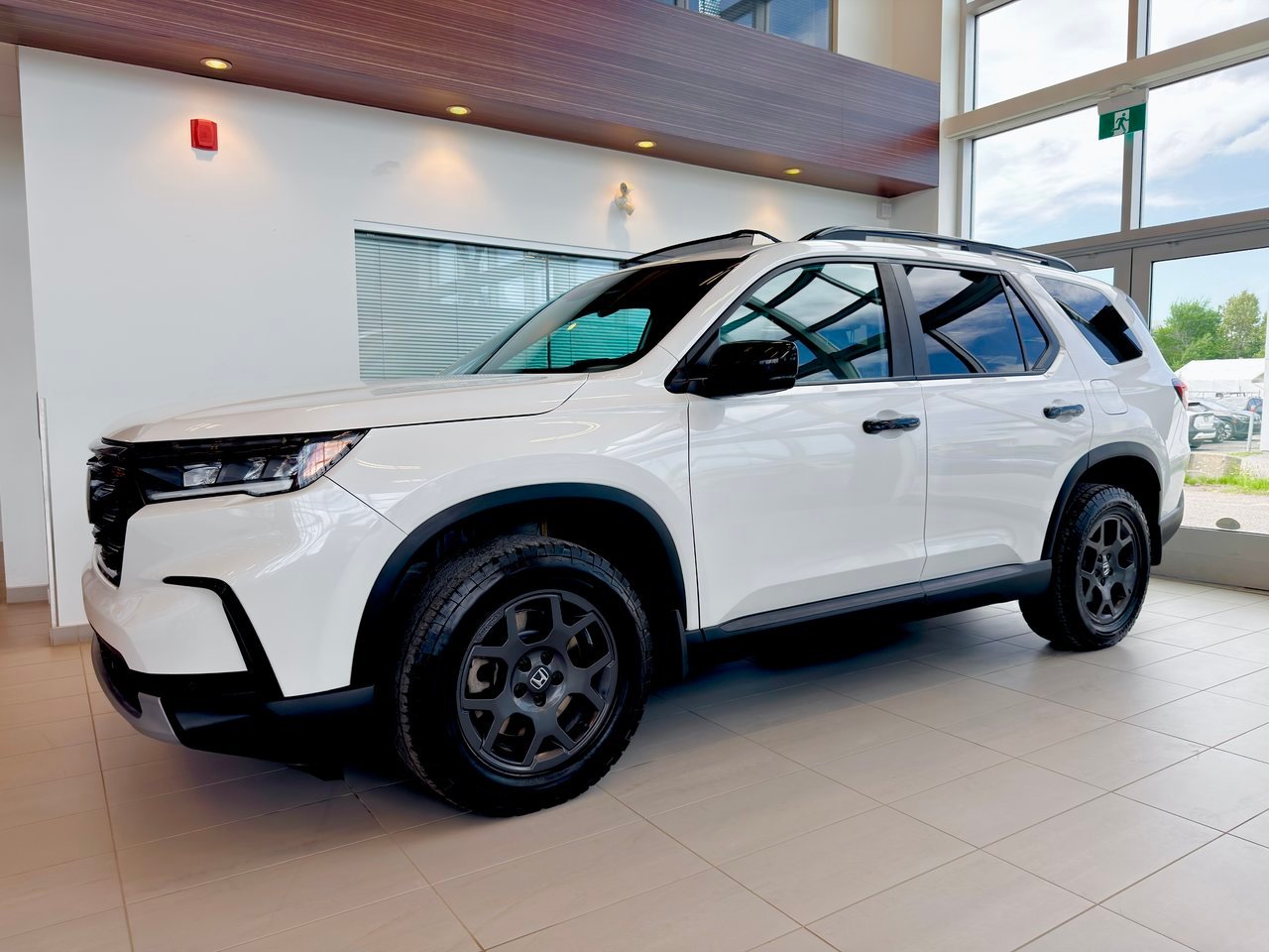 Honda Pilot 2023 Blanc Notre-Dame-des-Prairies - photo #3