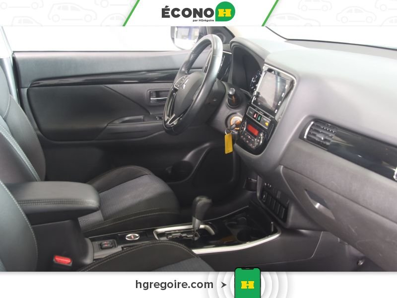 Mitsubishi Outlander 2019 Blanc Laval - photo #24
