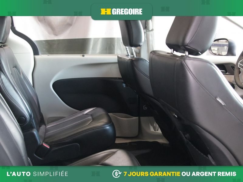 2023 Chrysler Pacifica White Saint-Eustache - photo #39