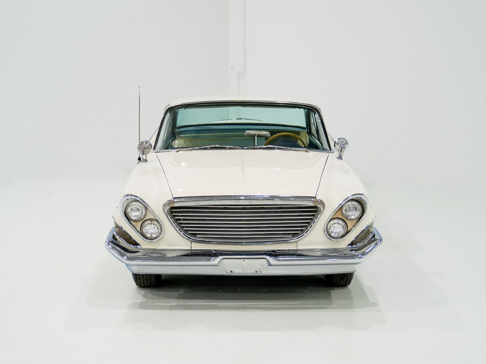 1961 Chrysler Windsor White Montreal - photo #22