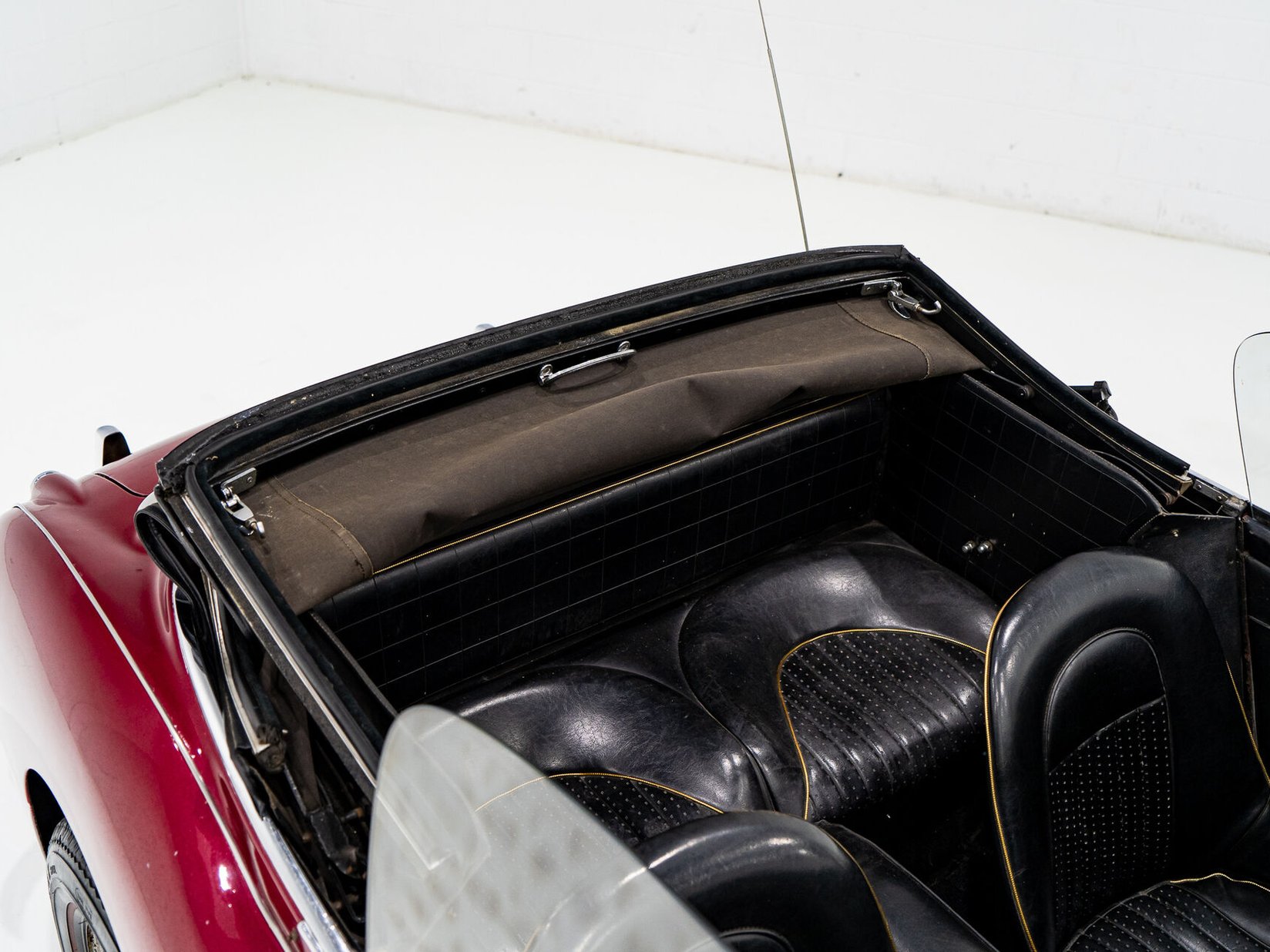 1960 Austin Healey 3000MKIII Project Car **PRIX EN USD** Red Montreal - photo #45