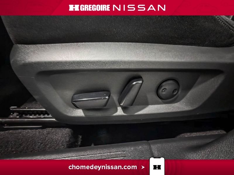 2021 Nissan Rogue White Laval - photo #16