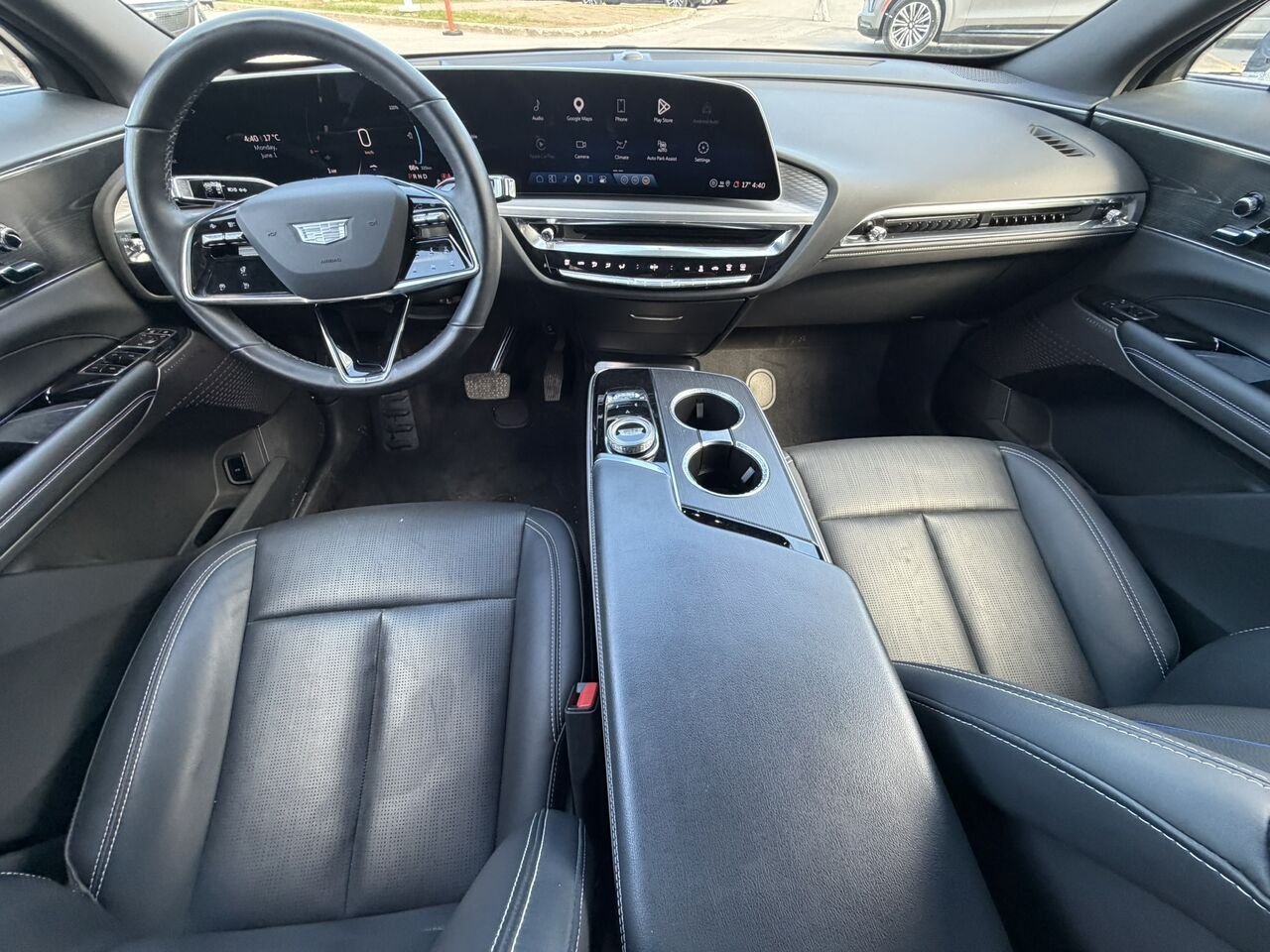 Cadillac LYRIQ LUXURY AWD FINANCEMENT À PARTIR DE 0.99% 2024 Noir Laval - photo #26