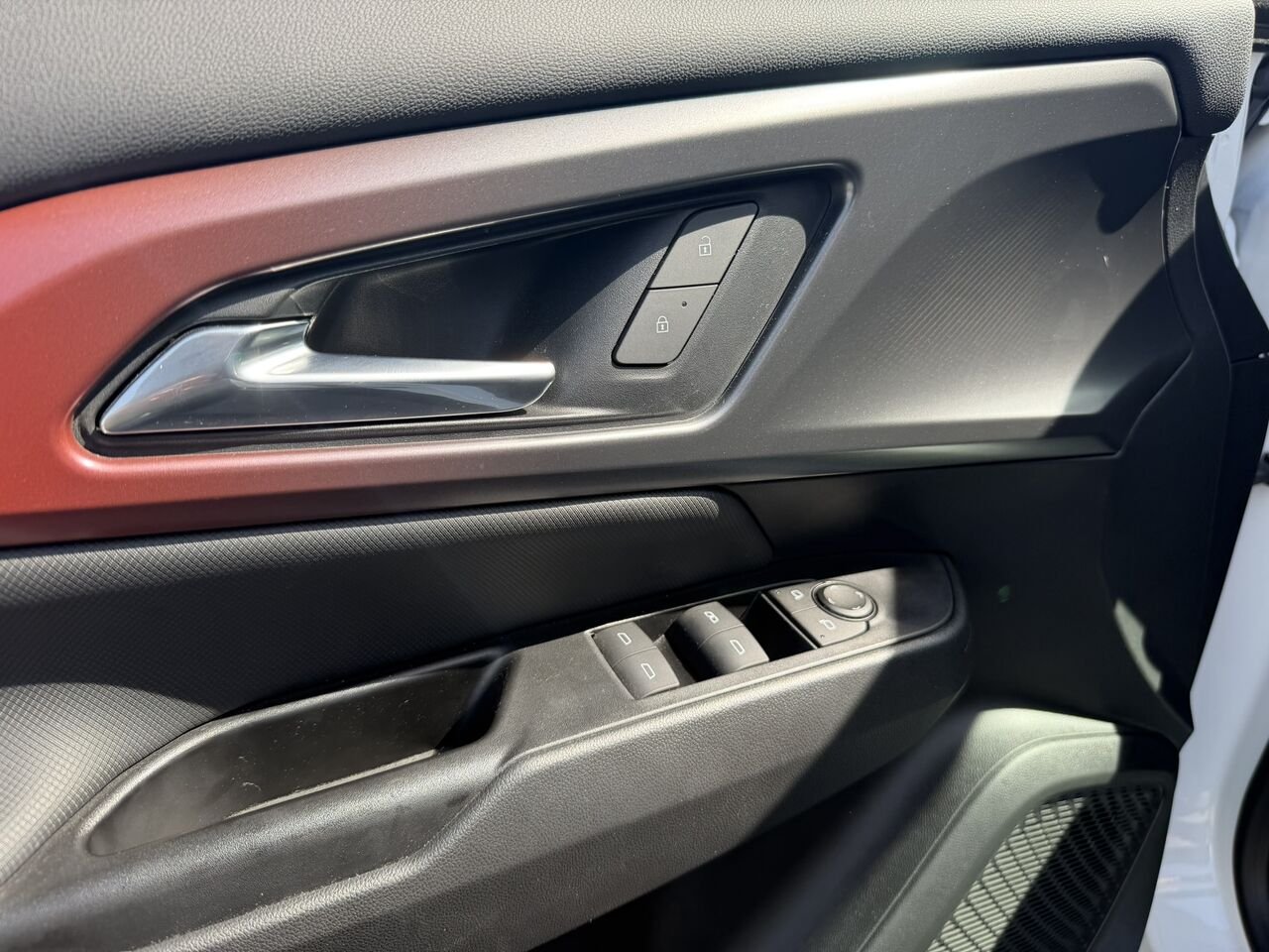 Chevrolet Equinox EV 2RS 2024 Blanc Laval - photo #21