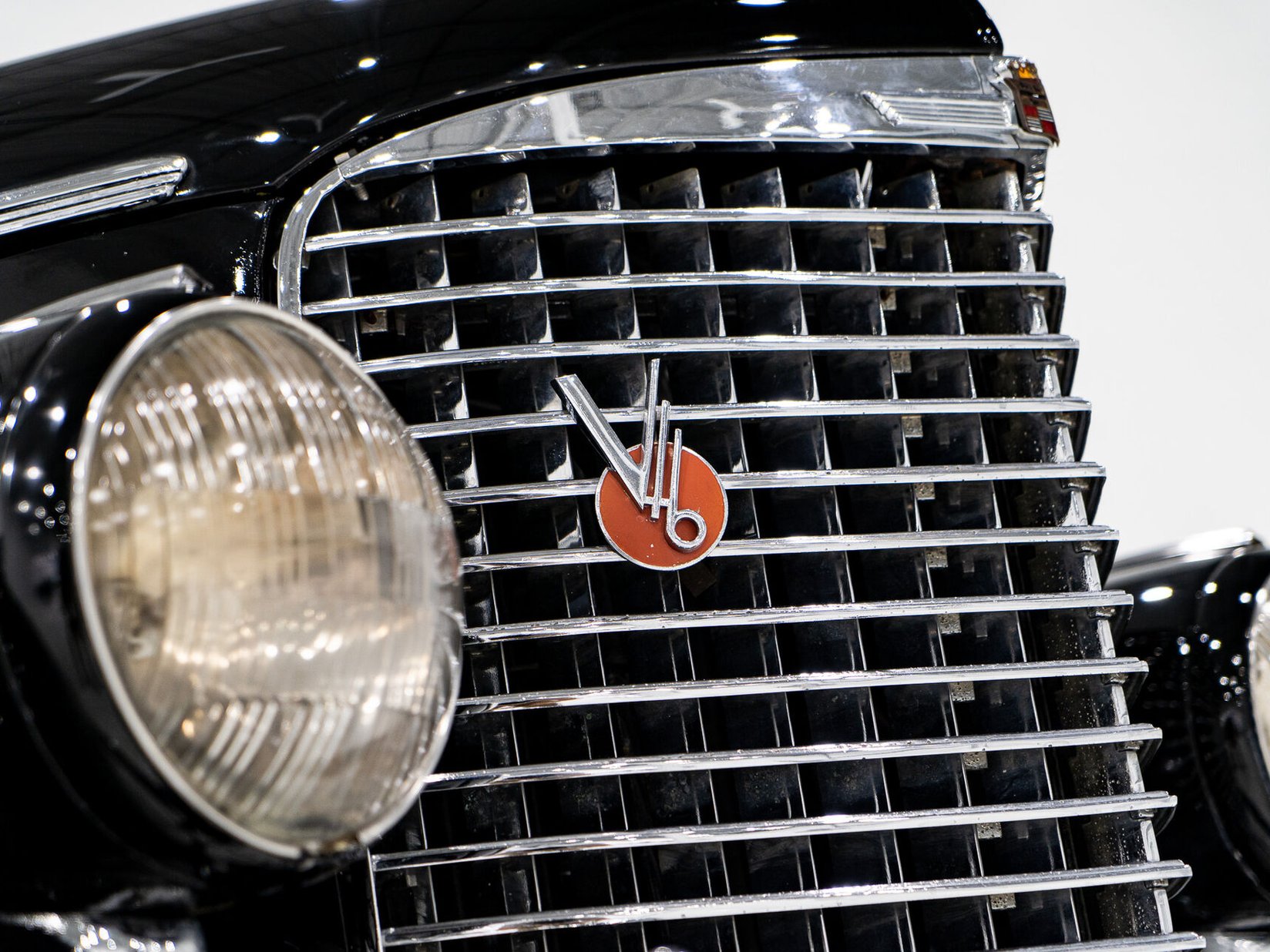 1938 Cadillac Series 90 **PRICE IN USD**1 of 13 V16 Black Montreal - photo #2
