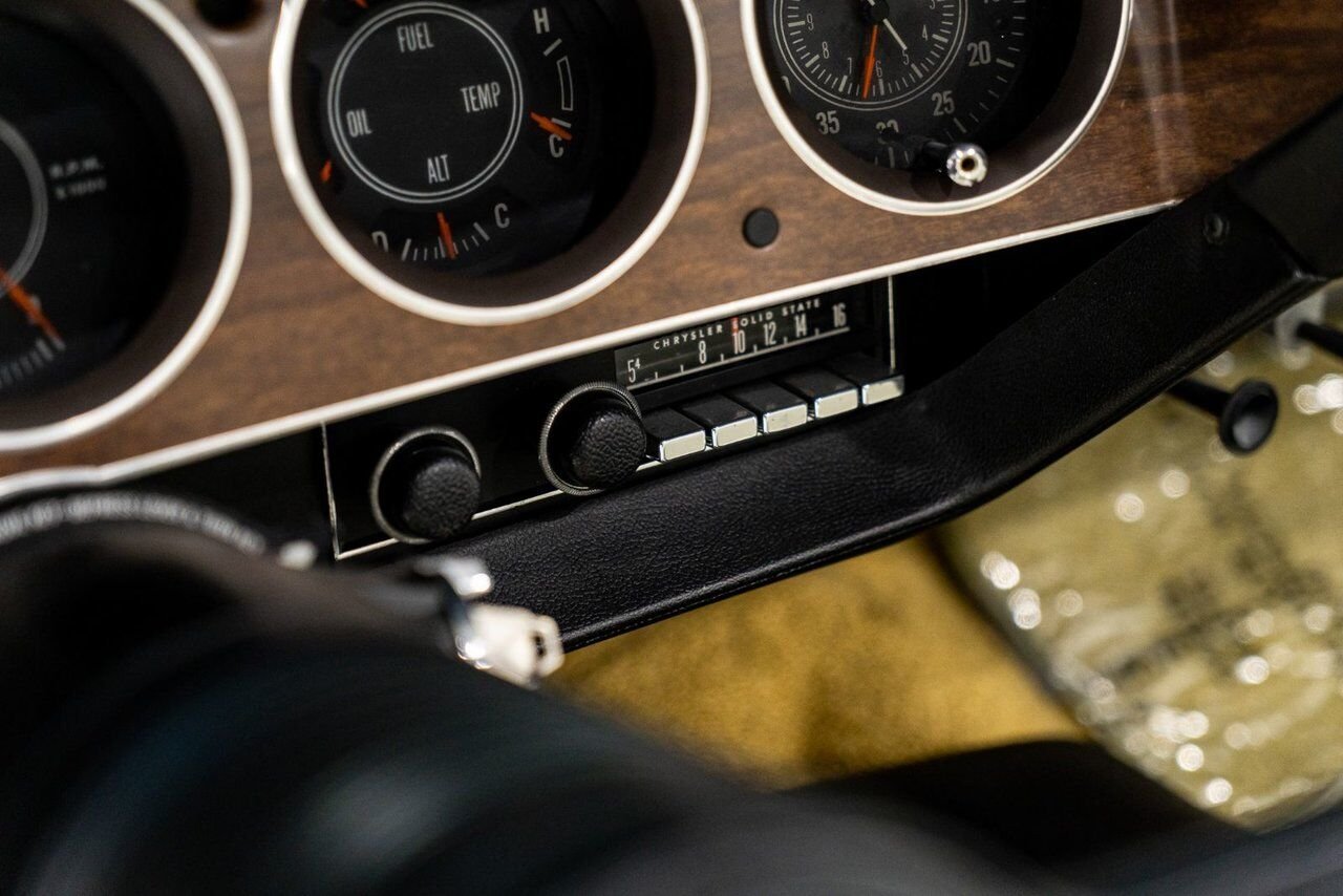 Dodge Challenger *PRIX EN USD* Convertible Fully restored to desirable specifications 1971 Or Montréal - photo #86
