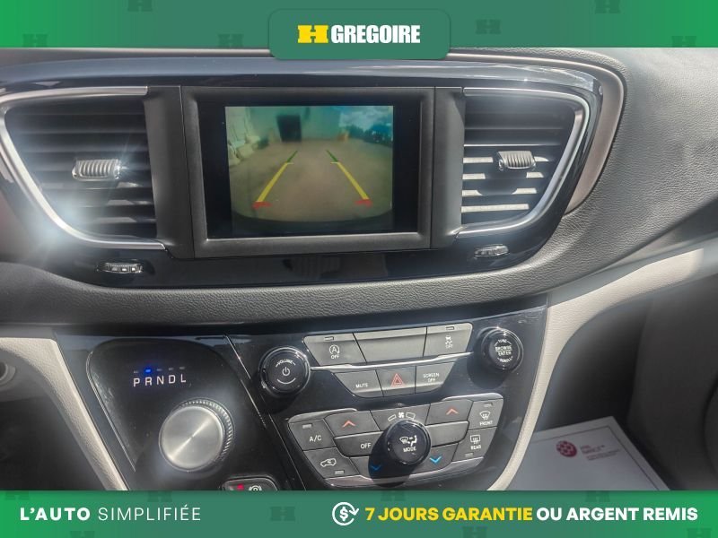 Chrysler Pacifica 2019 Gris Blainville - photo #17