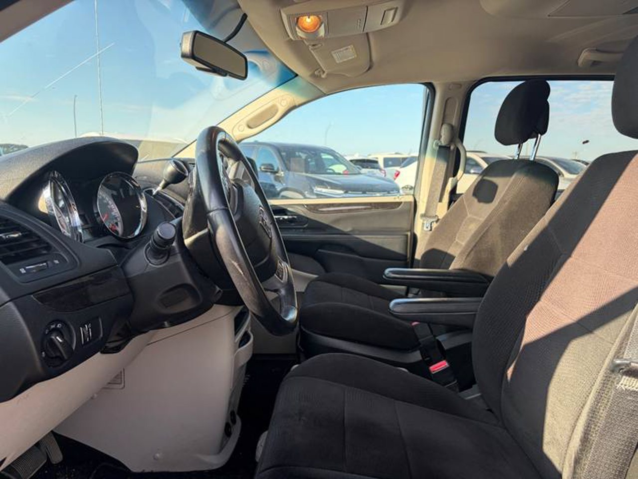 2013 Dodge Grand Caravan 4dr Wgn SXT Grey Sherwood Park - photo #5