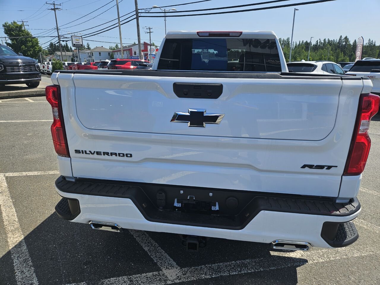 Chevrolet Silverado 1500 RST cabine multiplace 4RM 157 po 2026 Blanc sommet Thetford Mines - photo #5