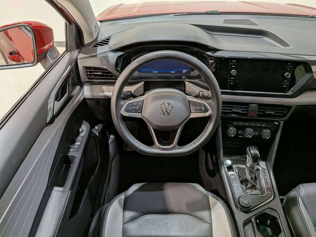 2024 Volkswagen Taos Highline 4MOTION Red Val-David - photo #7