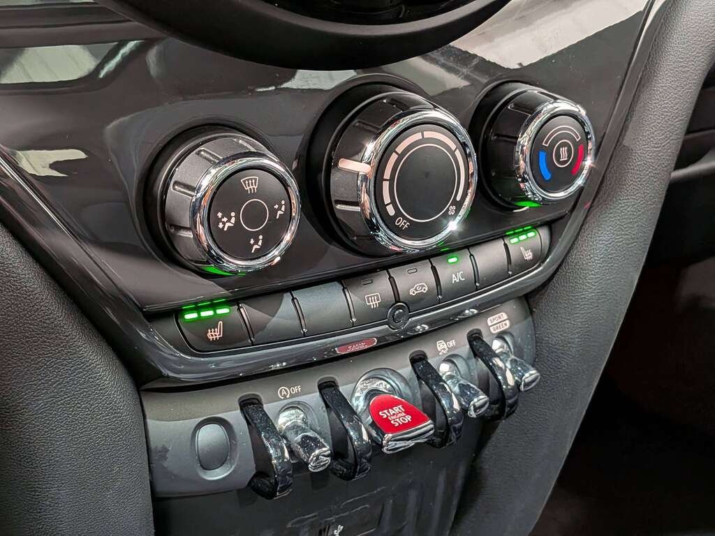 MINI Countryman Cooper ALL4 2020 Noir Val-David - photo #24
