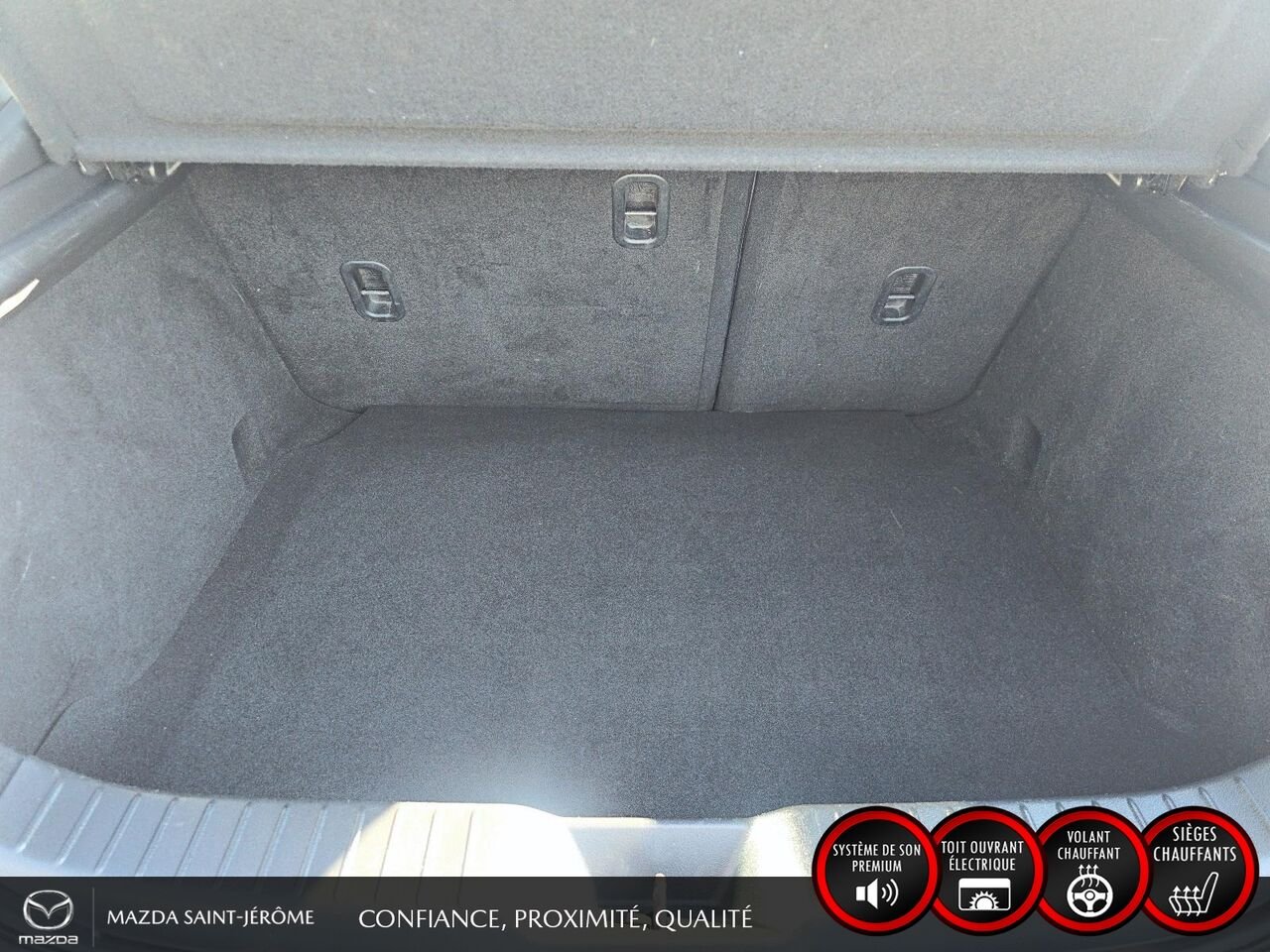 2022 Mazda Mazda3 Sport GT | CUIR | TOIT OUVRANT | AUTOMATIQUE | Black Saint-Jérôme - photo #24