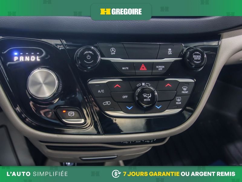 Chrysler Grand Caravan 2023 Blanc Saint-Eustache - photo #13