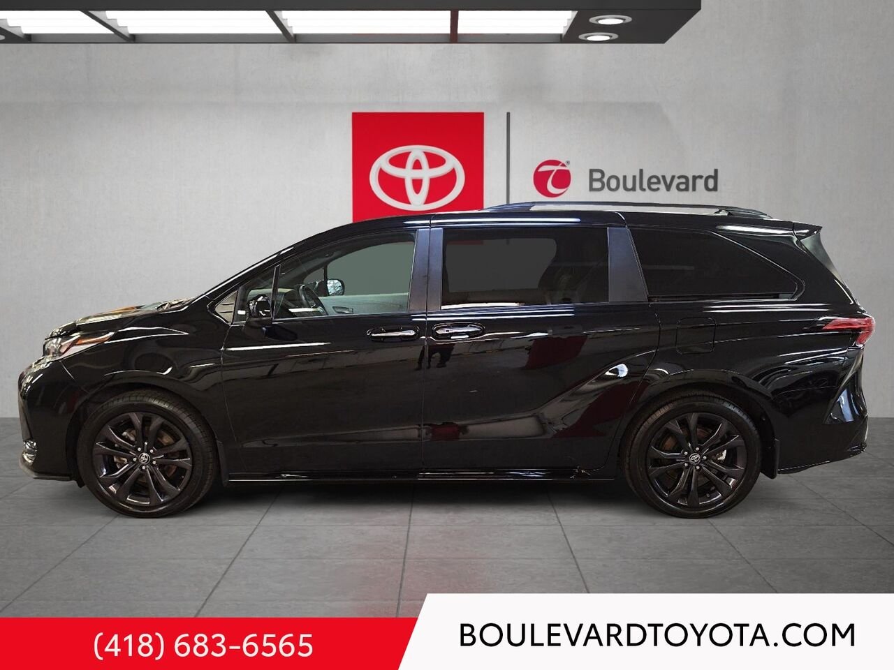 Toyota Sienna 99684A-77 | XSE, 7 places 2025 Noir minuit métallisé Québec - photo #5