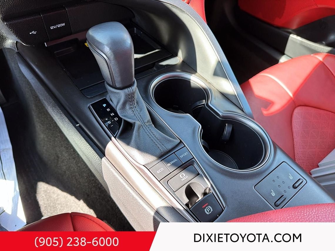 2023 Toyota Camry Power Sunroof, Leather Interior, Heated Seats, Alloy Wheels, Heated Steering Wheel, Bluetooth Celestial Silver Metallic With Black Roof Mississauga - photo #27