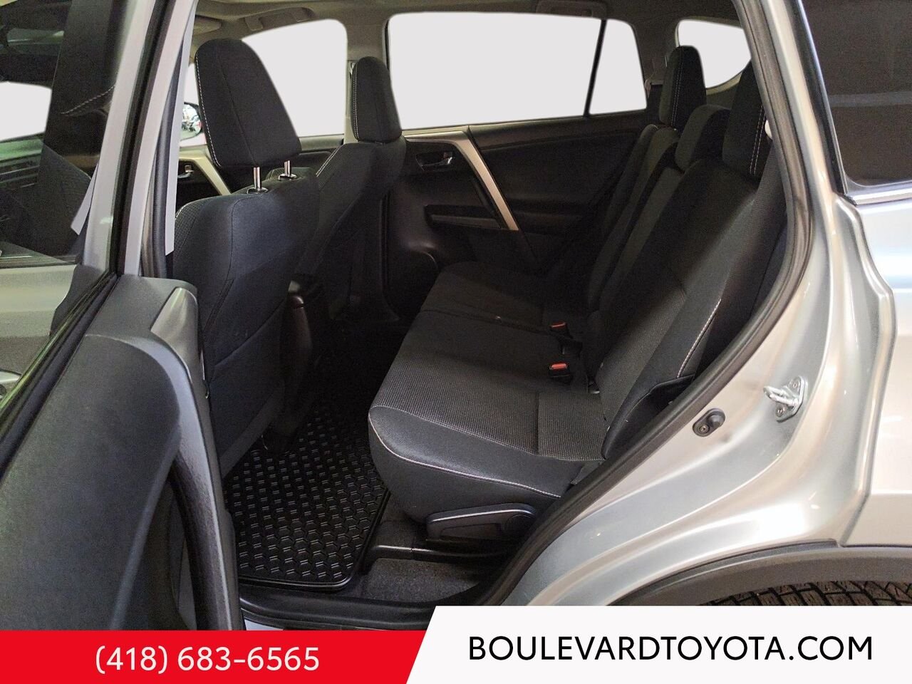 Toyota RAV4 100287A-010 | XLE, AWD 2016 Argent Québec - photo #19